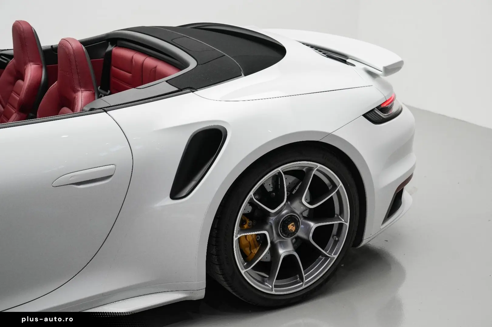 PORSCHE 992 Turbo S Cabriolet   Aero   Inno   PDCC