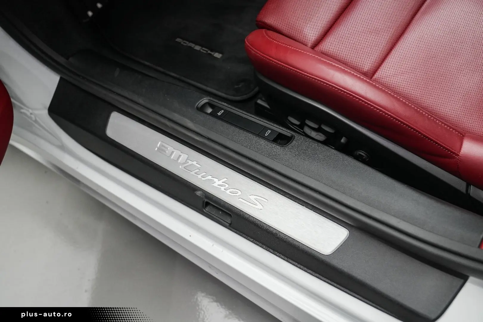 PORSCHE 992 Turbo S Cabriolet   Aero   Inno   PDCC