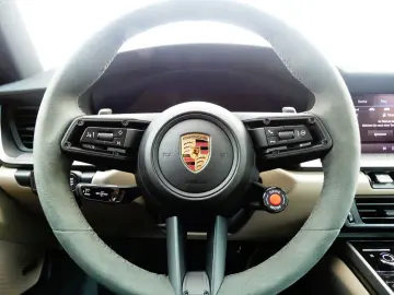 PORSCHE 911 Carrera Chrono Sportabg. 360 LED Matrix Bose