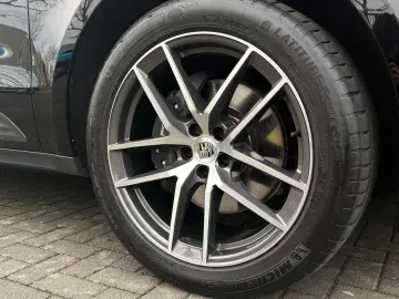 PORSCHE MACAN III T PDK 265PS PANORAMA SPORT-CHRONO TOP