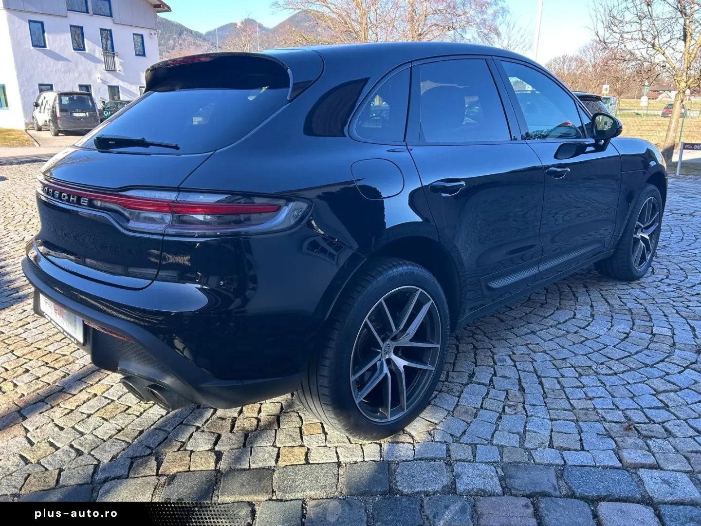 PORSCHE Macan Approved Panorama LED BOSE CarPlay 20