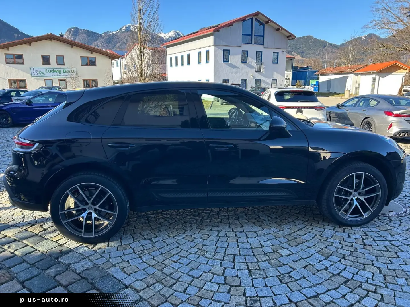 PORSCHE Macan Approved Panorama LED BOSE CarPlay 20