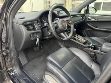 PORSCHE Macan Approved Panorama LED BOSE CarPlay 20