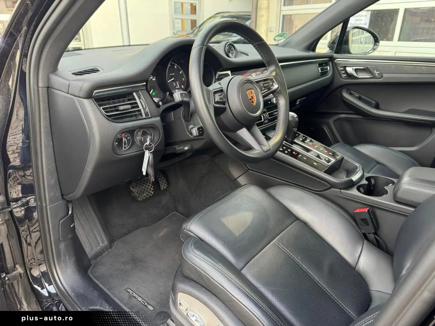 PORSCHE Macan Approved Panorama LED BOSE CarPlay 20