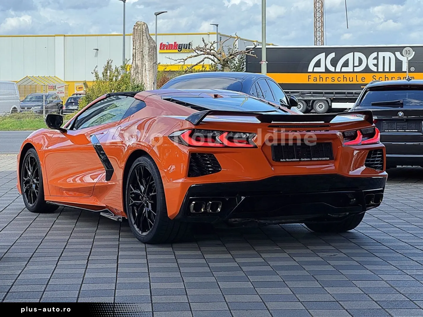 CORVETTE C8 6.2 V8 Stingray 3LT Coupe Targa Deutsch Voll
