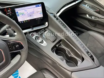 CORVETTE C8 6.2 V8 Stingray 3LT Coupe Targa Deutsch Voll