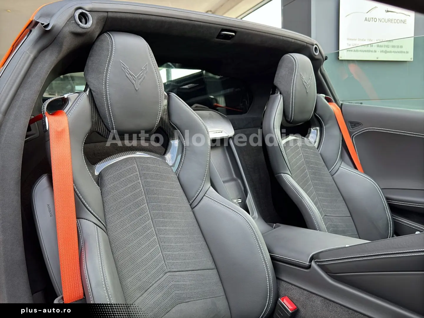 CORVETTE C8 6.2 V8 Stingray 3LT Coupe Targa Deutsch Voll