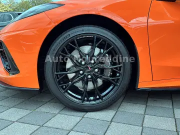 CORVETTE C8 6.2 V8 Stingray 3LT Coupe Targa Deutsch Voll