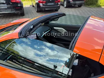 CORVETTE C8 6.2 V8 Stingray 3LT Coupe Targa Deutsch Voll