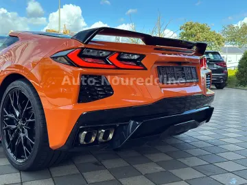 CORVETTE C8 6.2 V8 Stingray 3LT Coupe Targa Deutsch Voll