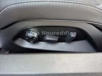 CORVETTE C8 6.2 V8 Stingray 3LT Coupe Targa Deutsch Voll