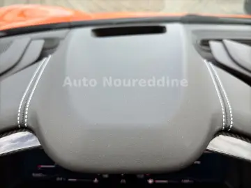 CORVETTE C8 6.2 V8 Stingray 3LT Coupe Targa Deutsch Voll