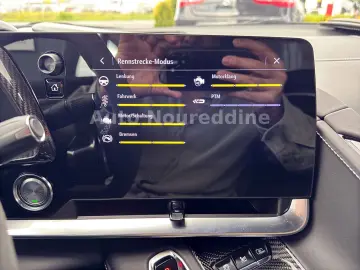 CORVETTE C8 6.2 V8 Stingray 3LT Coupe Targa Deutsch Voll