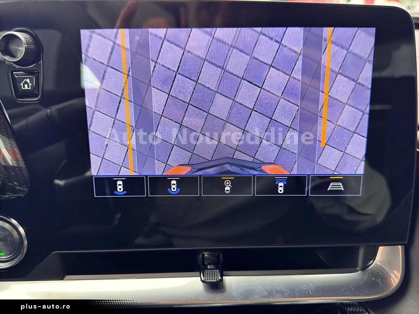 CORVETTE C8 6.2 V8 Stingray 3LT Coupe Targa Deutsch Voll