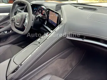 CORVETTE C8 6.2 V8 Stingray 3LT Coupe Targa Deutsch Voll