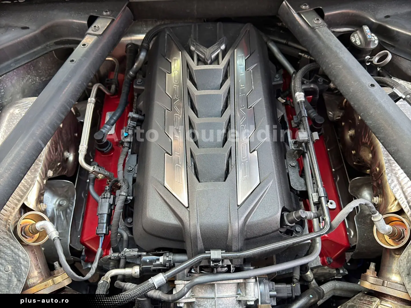 CORVETTE C8 6.2 V8 Stingray 3LT Coupe Targa Deutsch Voll