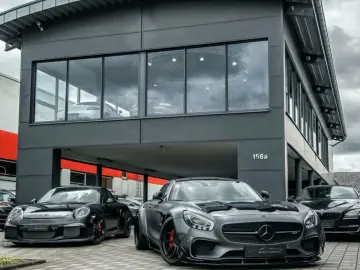 CORVETTE C8 6.2 V8 Stingray 3LT Coupe Targa Deutsch Voll