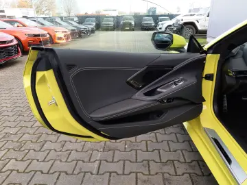 CORVETTE C8 Coupe 2LT 6.2V8 Magnetic Lift Europamodell