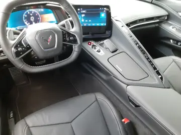 CORVETTE C8 Coupe 2LT 6.2V8 Magnetic Lift Europamodell