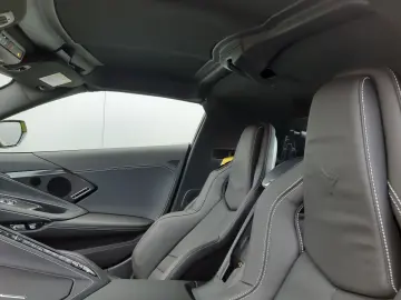 CORVETTE C8 Coupe 2LT 6.2V8 Magnetic Lift Europamodell