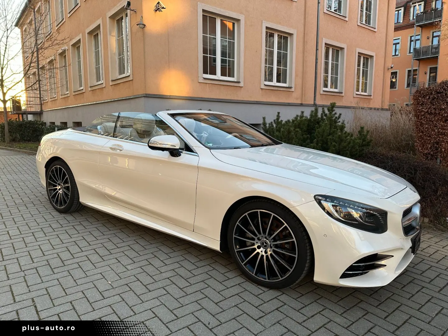 MERCEDES-BENZ S 560  Cabriolet AMG Swarovski Head-Up 360