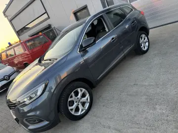 RENAULT Kadjar dCi 150 4WD Bose Edition 1Hd.Winterpaket