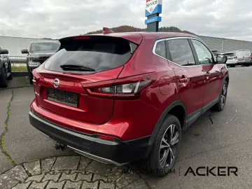 NISSAN Qashqai 1.7 dCi N-Connecta 4x4