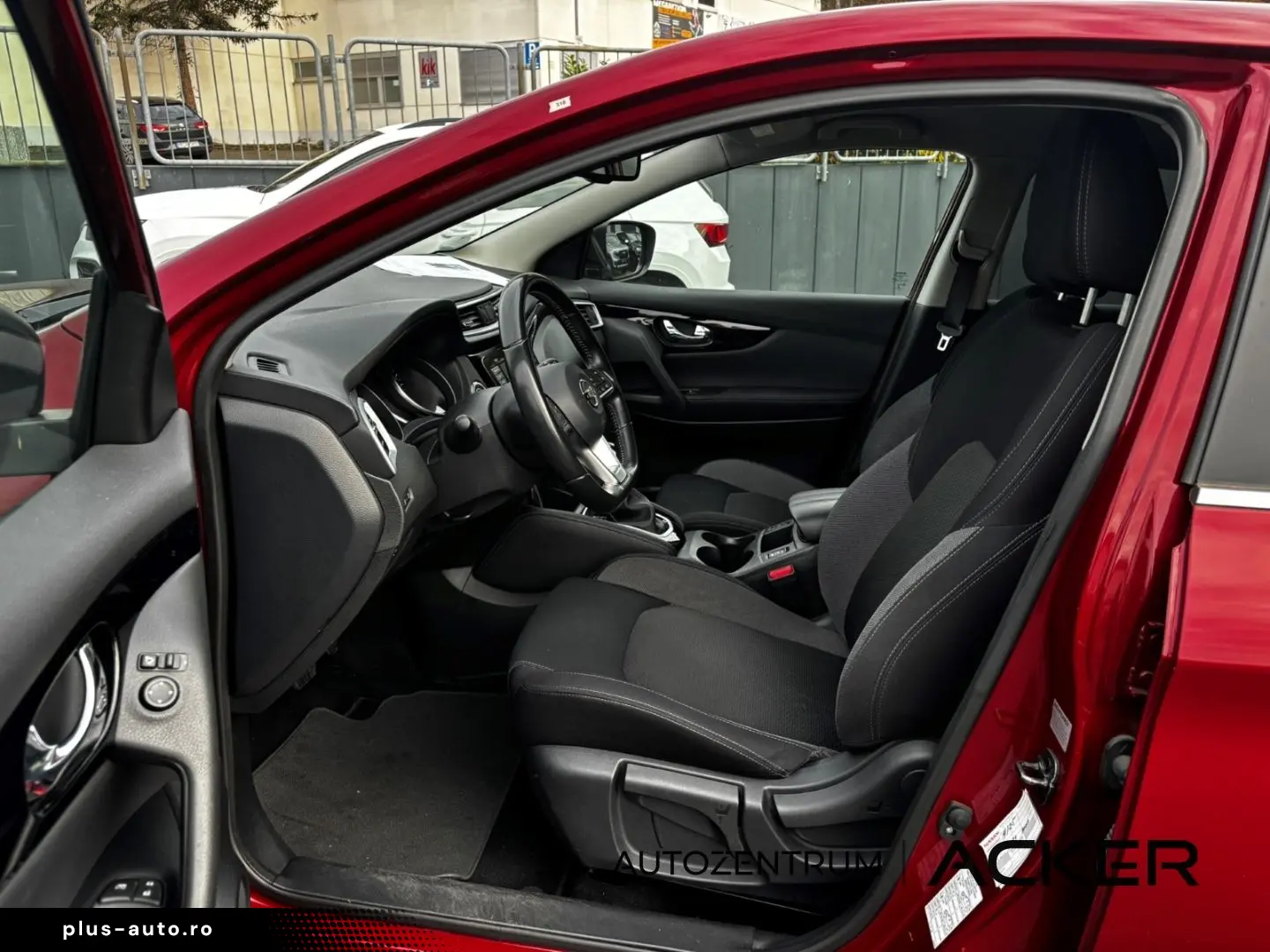 NISSAN Qashqai 1.7 dCi N-Connecta 4x4