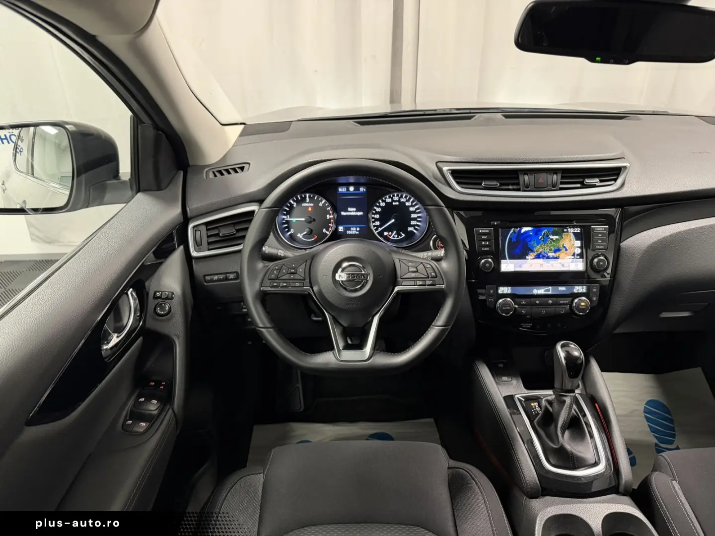 NISSAN Qashqai 1.7 dCi N-Connecta 4x4 Autom. Pano