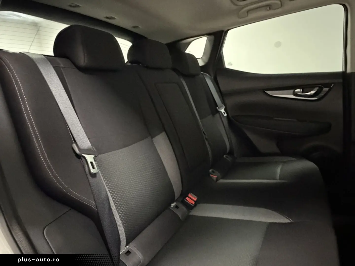 NISSAN Qashqai 1.7 dCi N-Connecta 4x4 Autom. Pano