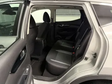 NISSAN Qashqai 1.7 dCi N-Connecta 4x4 Autom. Pano
