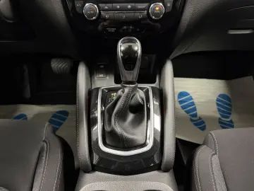 NISSAN Qashqai 1.7 dCi N-Connecta 4x4 Autom. Pano