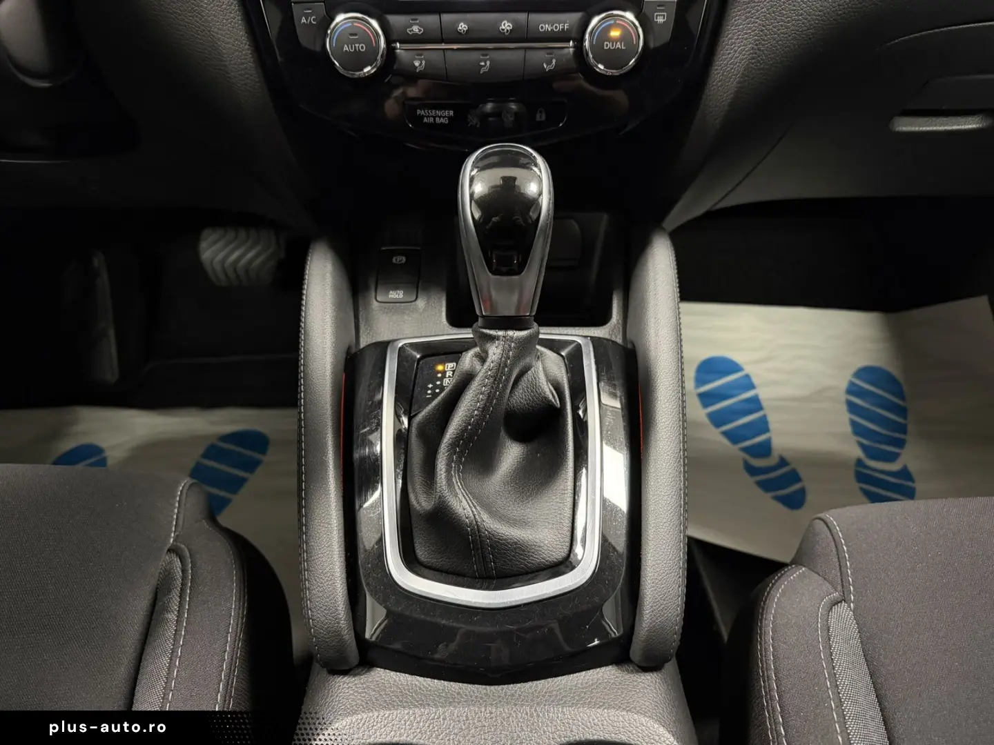 NISSAN Qashqai 1.7 dCi N-Connecta 4x4 Autom. Pano