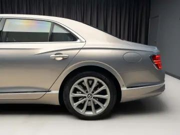 Bentley Flying Spur Hybrid B&O HUD Stoc!!!