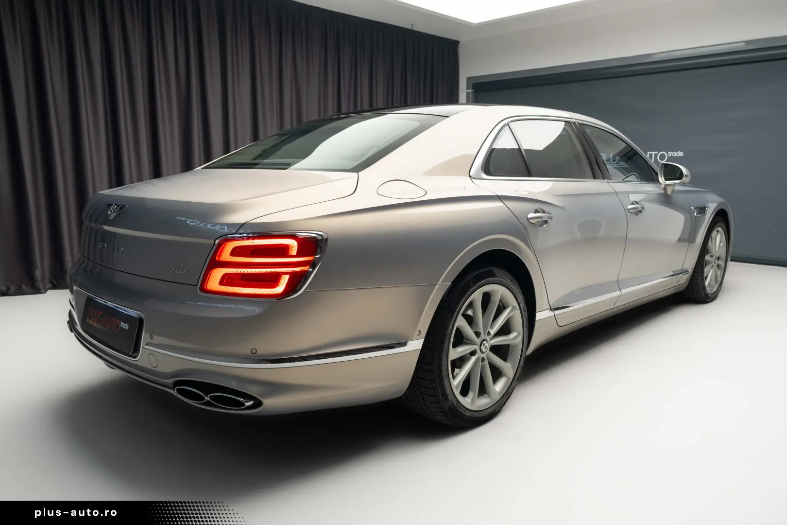 Bentley Flying Spur Hybrid B&O HUD Stoc!!!