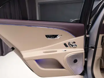 Bentley Flying Spur Hybrid B&O HUD Stoc!!!