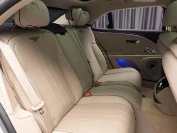 Bentley Flying Spur Hybrid B&O HUD Stoc!!!