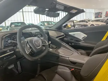 Corvette C8 Stingray Cab 2LT 495hp