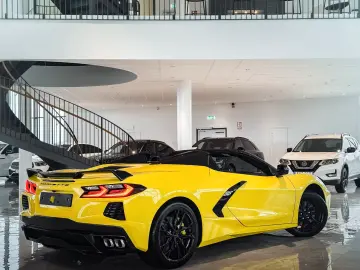 Corvette C8 Stingray Cab 2LT 495hp