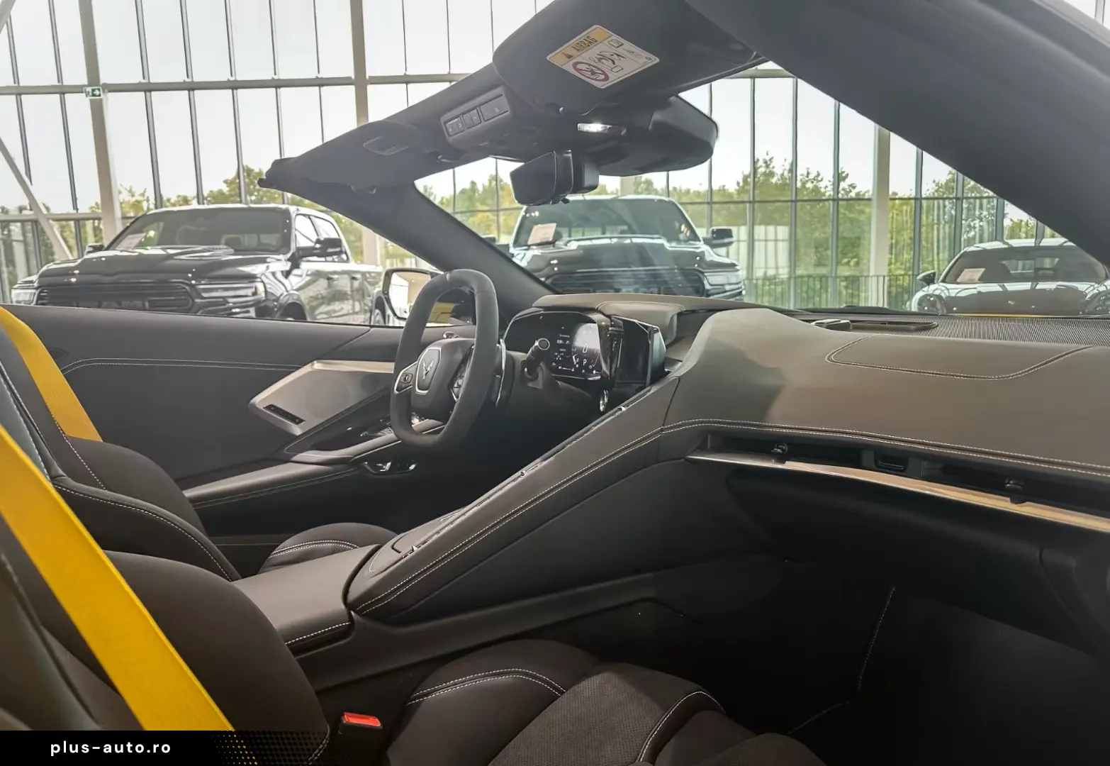 Corvette C8 Stingray Cab 2LT 495hp