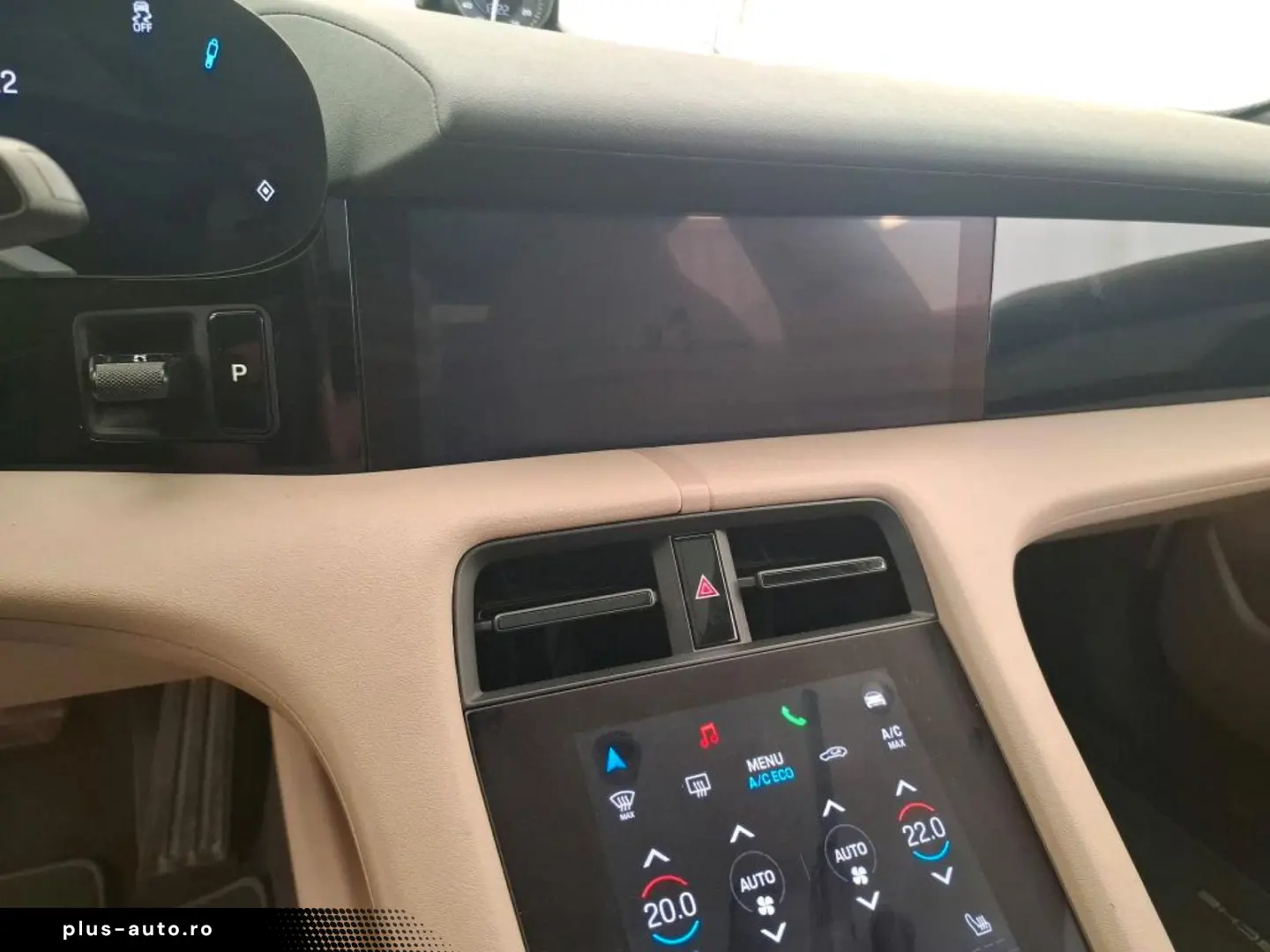 PORSCHE Taycan Plus 5-SITZE PANO WÄRMEPUMPE PASM