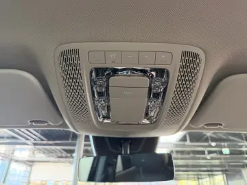 MERCEDES-BENZ GLA 200 AMG