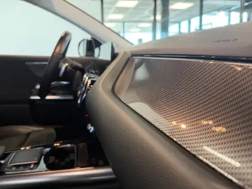 MERCEDES-BENZ GLA 200 AMG