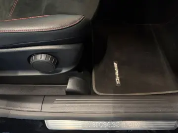 MERCEDES-BENZ GLA 200 AMG