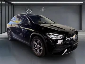 MERCEDES-BENZ GLA 200 AMG