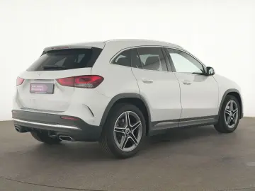 MERCEDES-BENZ GLA 250 AMG