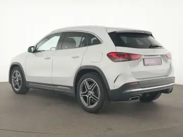 MERCEDES-BENZ GLA 250 AMG