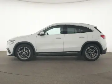 MERCEDES-BENZ GLA 250 AMG