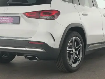 MERCEDES-BENZ GLA 250 AMG