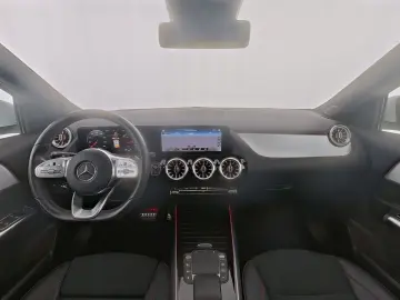 MERCEDES-BENZ GLA 250 AMG